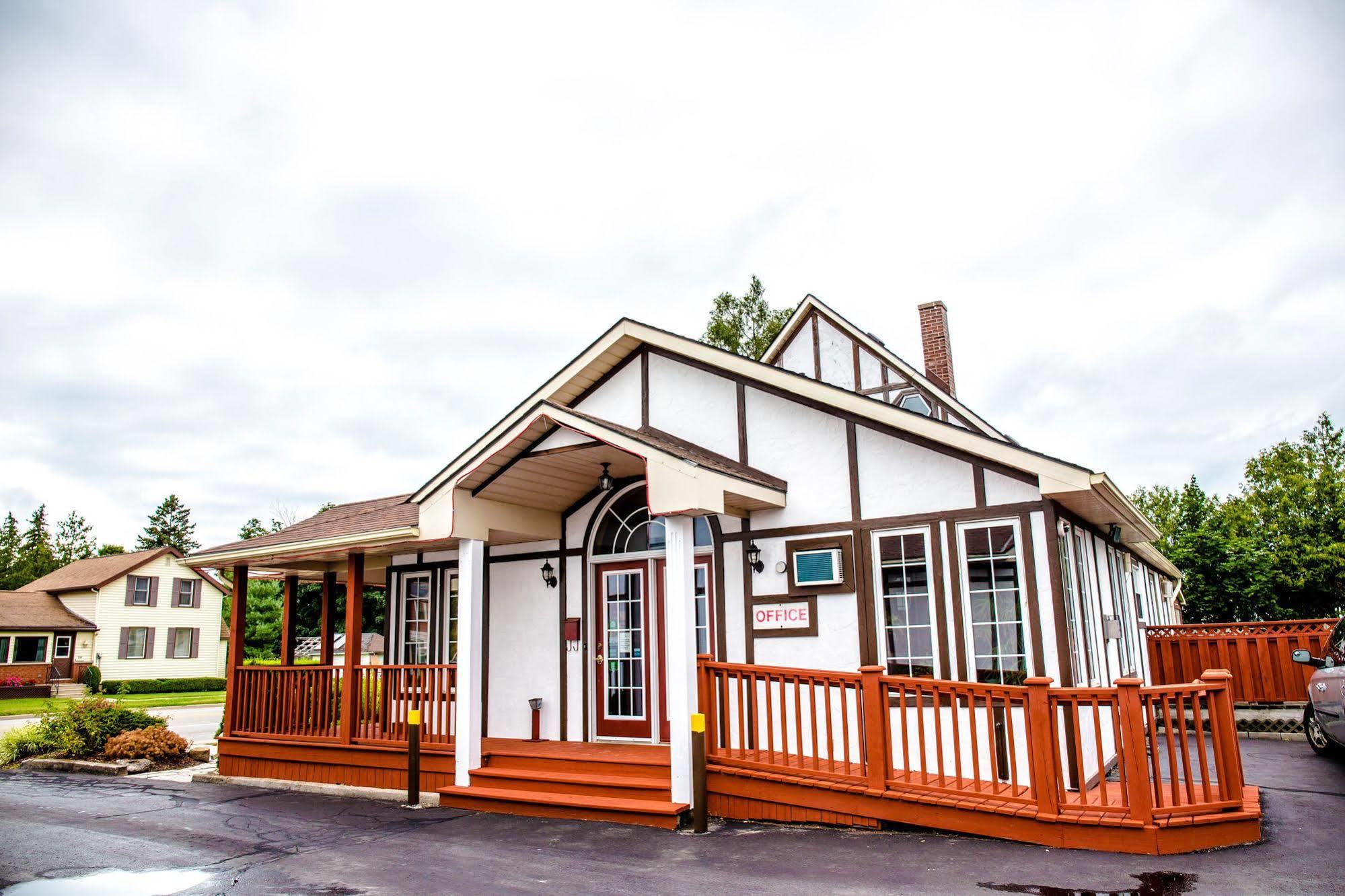 Cedar Lodge Motel Goderich Buitenkant foto
